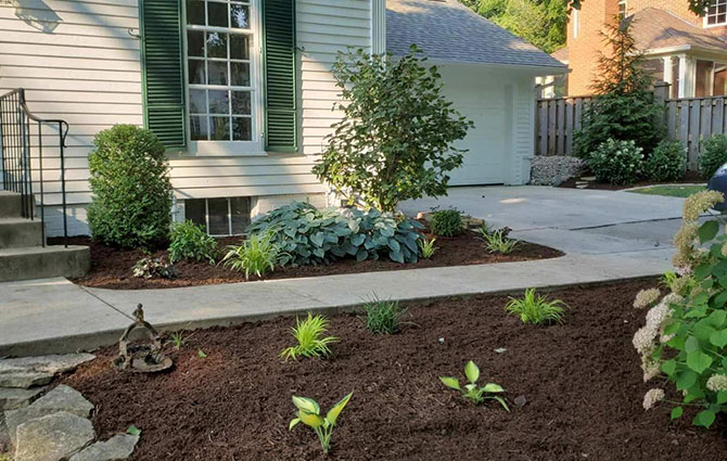 mulch installation services near chatham il
